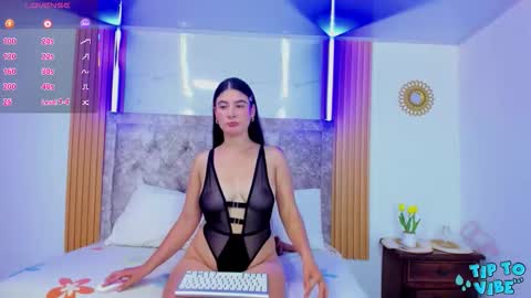 Snapshot of kimdavies chatting on 7, 11, 2025 KAREN online show from 7, 11, 2025