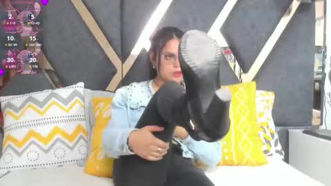 Snapshot of kimianal chatting on 14, 11, 2025 Kimy online show from 14, 11, 2025