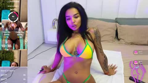 Snapshot of kimibrowny chatting on 8, 3, 2025 Kim online show from 8, 3, 2025