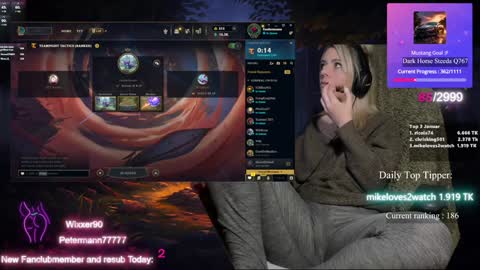 Snapshot of kimilee22 chatting on 6, 1, 2025 Wolfs Girl online show from 6, 1, 2025