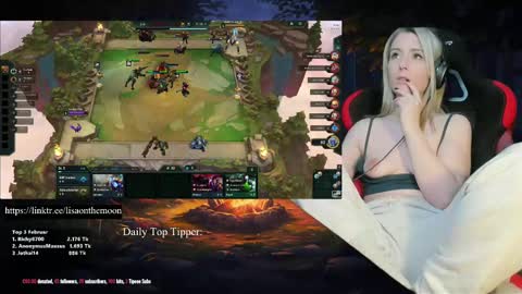 Snapshot of kimilee22 chatting on 12, 2, 2025 Wolfs Girl online show from 12, 2, 2025