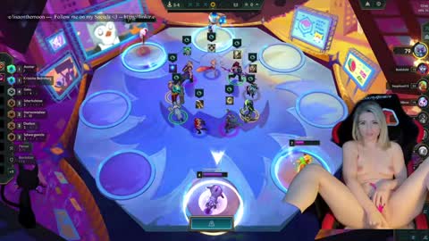 Snapshot of kimilee22 chatting on 5, 10, 2025 Wolfs Girl online show from 5, 10, 2025