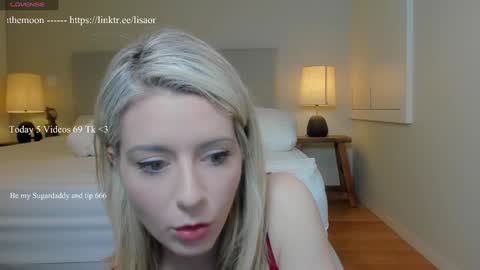 Snapshot of kimilee22 chatting on 15, 11, 2025 Wolfs Girl online show from 15, 11, 2025