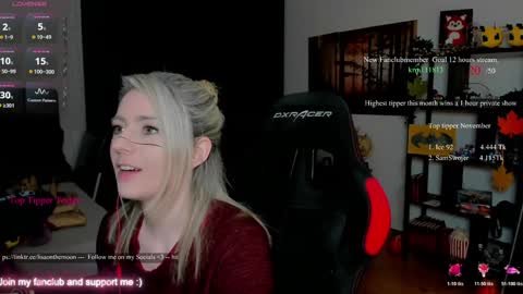 Snapshot of kimilee22 chatting on 26, 11, 2025 Wolfs Girl online show from 26, 11, 2025