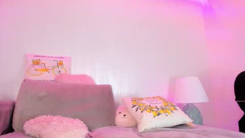Snapshot of kimkardassiann chatting on 21, 3, 2026 Natalie online show from 21, 3, 2026