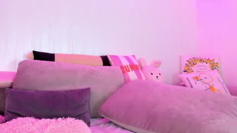 Snapshot of kimkardassiann chatting on 15, 4, 2026 Natalie online show from 15, 4, 2026