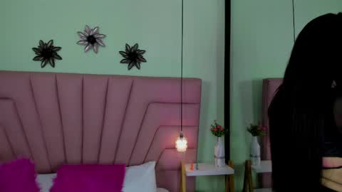 kimluna1 online show from 10, 4, 2026