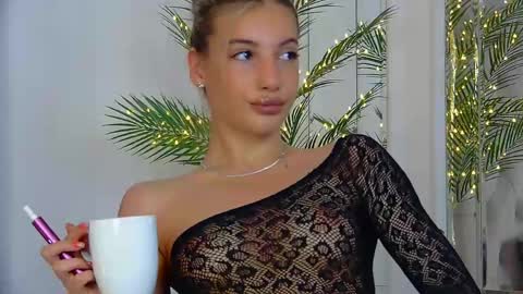 kimmdaviss online show from 31, 5, 2026