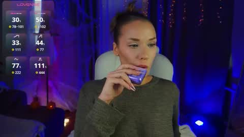 Snapshot of kimmeow_ chatting on 31, 10, 2025 Kim online show from 31, 10, 2025