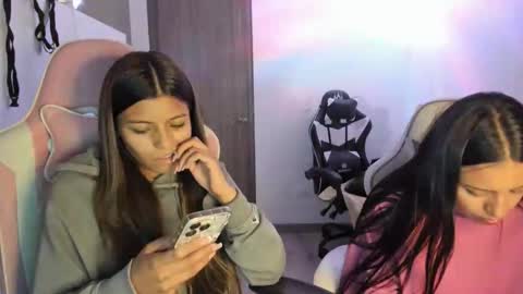 Snapshot of kimmi_foxy chatting on 9, 11, 2025 kimmi online show from 9, 11, 2025