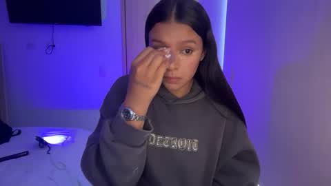 kimmi online show from 6, 4, 2026