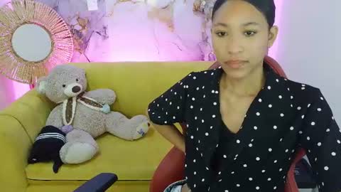 kimmy_m_ online show from 10, 6, 2026