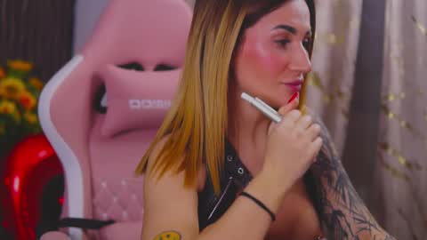 Snapshot of kimskye chatting on 14, 2, 2025 KimSkye online show from 14, 2, 2025