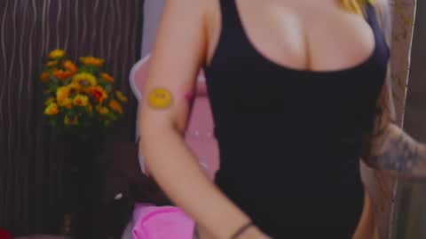 Snapshot of kimskye chatting on 21, 2, 2025 KimSkye online show from 21, 2, 2025