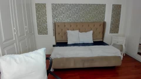 Kim online show from 12, 11, 2025