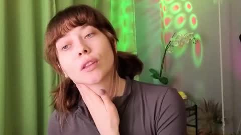 Snapshot of kina_ka chatting on 4, 10, 2025 kina_ka online show from 4, 10, 2025