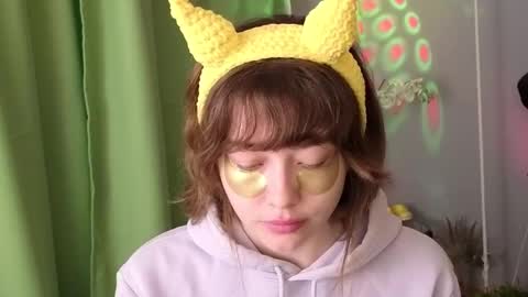 Snapshot of kina_ka chatting on 5, 10, 2025 kina_ka online show from 5, 10, 2025