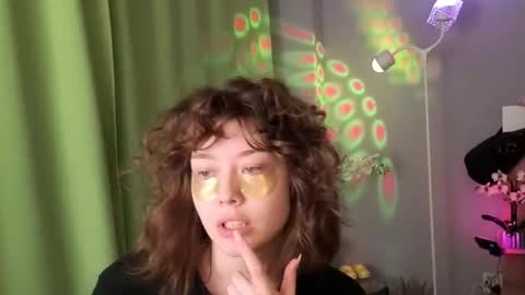 Snapshot of kina_ka chatting on 6, 10, 2025 kina_ka online show from 6, 10, 2025