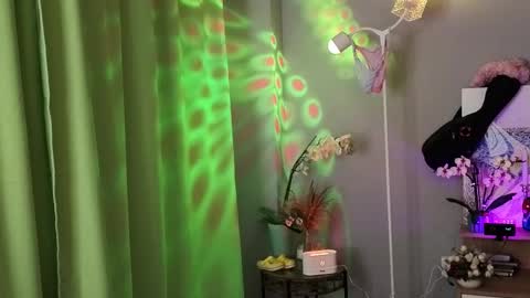 Snapshot of kina_ka chatting on 8, 11, 2025 kina_ka online show from 8, 11, 2025