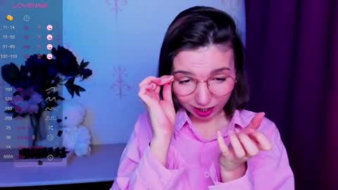 Hazel online show from 8, 3, 2026