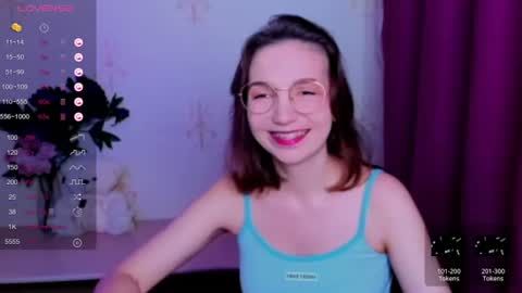 Snapshot of kindhazelhere_ chatting on 11, 6, 2026 Hazel online show from 11, 6, 2026