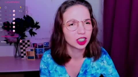 Snapshot of kindhazelhere_ chatting on 12, 7, 2026 Hazel online show from 12, 7, 2026