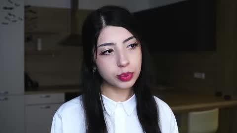 Snapshot of kindraevert chatting on 9, 11, 2025 Megan online show from 9, 11, 2025