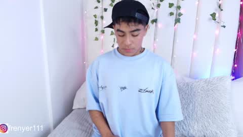 king  help me reach 100 likes online show from 5, 1, 2025