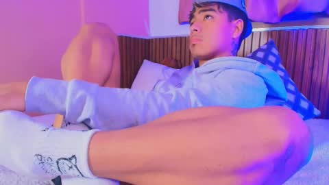 king  help me reach 100 likes online show from 2, 10, 2025