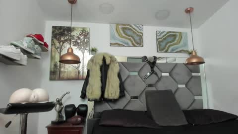 Snapshot of king_fitt_ chatting on 23, 1, 2025 HOT MEN BLACK online show from 23, 1, 2025