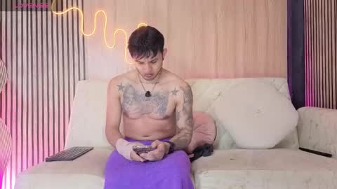 Snapshot of kingbrakly chatting on 2, 12, 2025 Dani online show from 2, 12, 2025