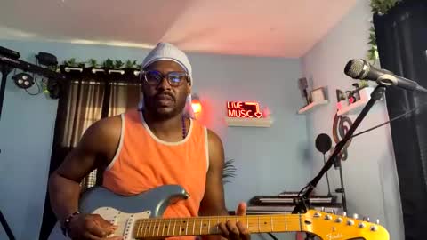 Snapshot of kingcorbra chatting on 25, 1, 2025 KC online show from 25, 1, 2025