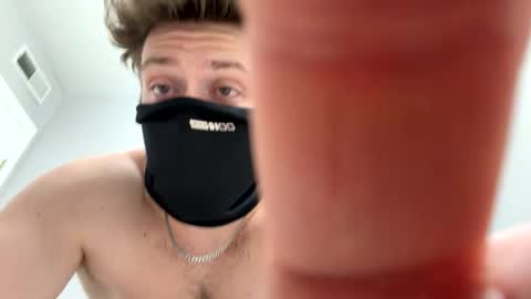 Snapshot of kingkock414 chatting on 8, 3, 2026 The biggest youve seen online show from 8, 3, 2026