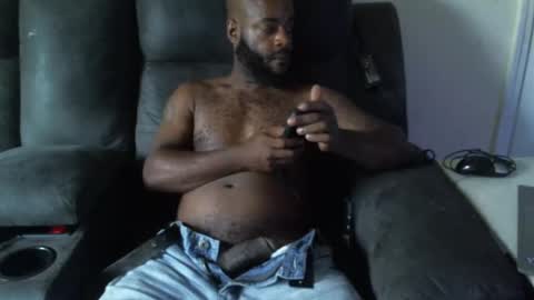 Snapshot of kingofkingz74 chatting on 28, 9, 2025 kingofkingz74 online show from 28, 9, 2025