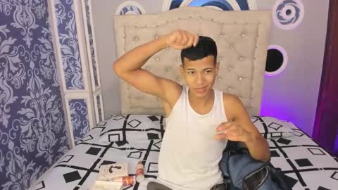 Snapshot of kingstark_ chatting on 6, 10, 2025 sebastian online show from 6, 10, 2025