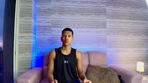 Snapshot of kingstark_ chatting on 14, 10, 2025 sebastian online show from 14, 10, 2025