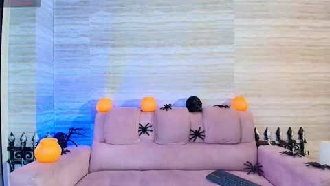 Snapshot of kingstark_ chatting on 16, 10, 2025 sebastian online show from 16, 10, 2025