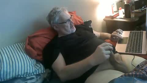 kingtongue10 online show from 14, 1, 2025