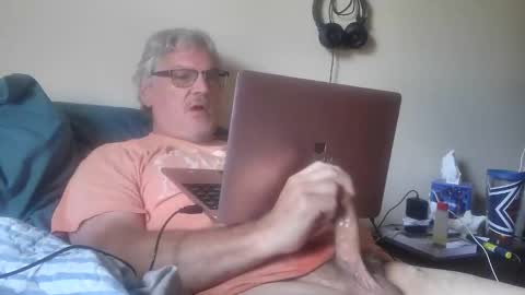 kingtongue10 online show from 10, 5, 2026