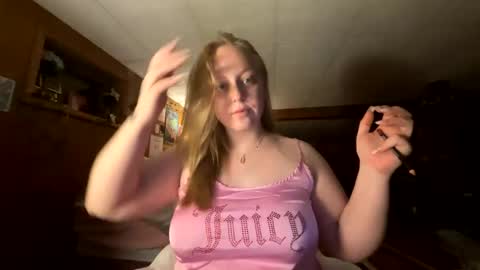 Snapshot of kinkikittiekat chatting on 6, 1, 2025 kinkikittiekat online show from 6, 1, 2025