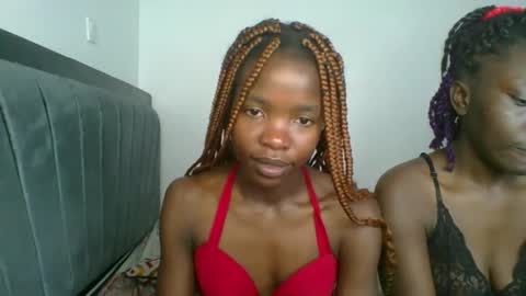 Snapshot of kinky_aria chatting on 10, 11, 2025 kinky_aria online show from 10, 11, 2025