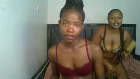 Snapshot of kinky_aria chatting on 2, 12, 2025 kinky_aria online show from 2, 12, 2025