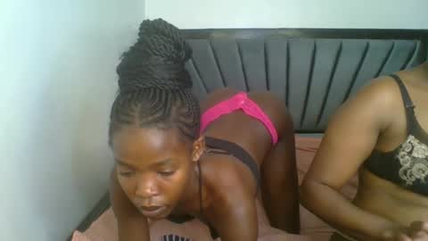 Snapshot of kinky_aria chatting on 5, 12, 2025 kinky_aria online show from 5, 12, 2025