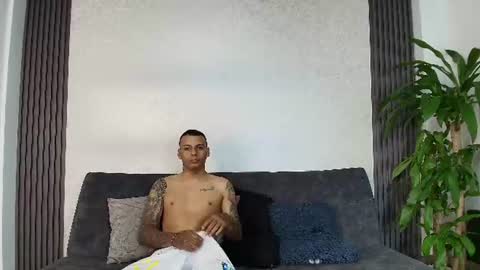 kinky_doll2 online show from 27, 7, 2026