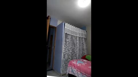 Snapshot of kinky_eli_ chatting on 5, 12, 2025 kinky_eli_ online show from 5, 12, 2025