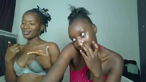 kinky_leila online show from 3, 7, 2026