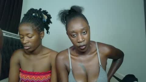 kinky_leila online show from 8, 7, 2026