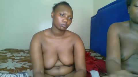 Snapshot of kinky_roey chatting on 3, 3, 2025 kinky_roey online show from 3, 3, 2025