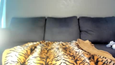 Kinky online show from 9, 1, 2025