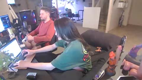 kinkykumiho online show from 6, 3, 2025